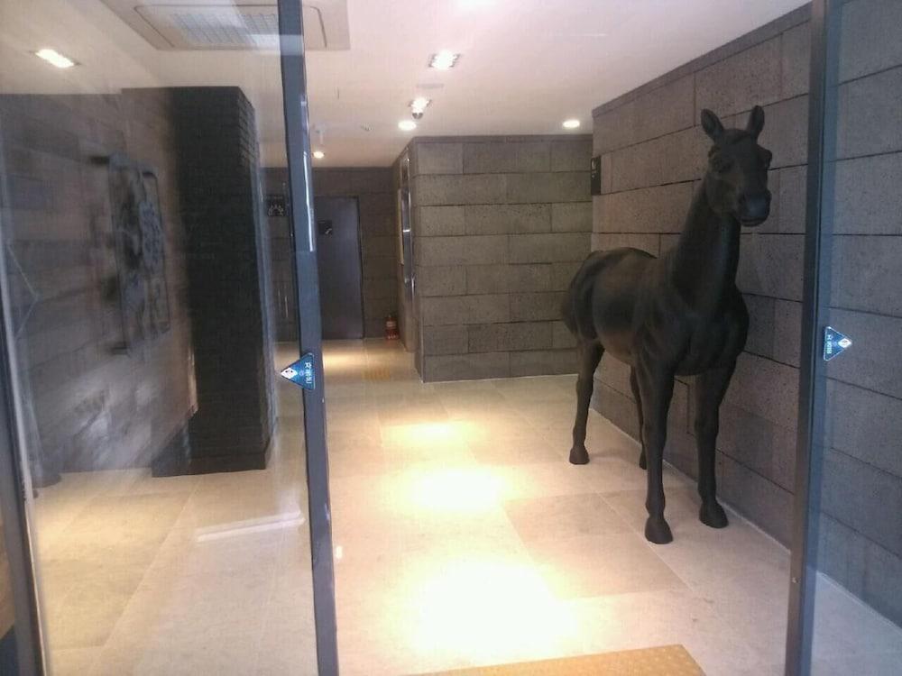 I.T.W Hotel Seoel Buitenkant foto